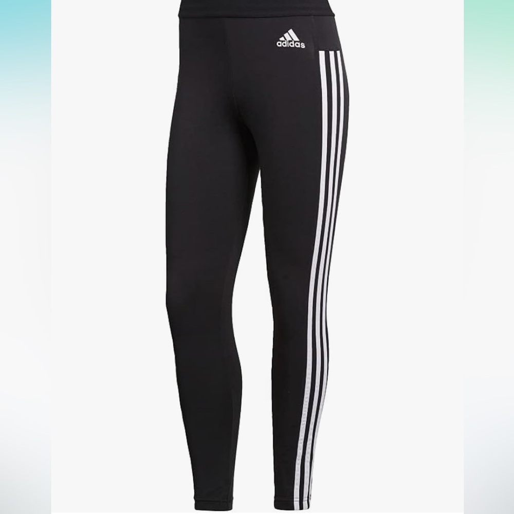 Adidas legging Women’s essentials Size M